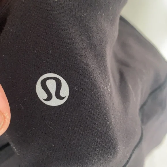 lululemon size 4 tribal leg pants - Picture 3 of 5